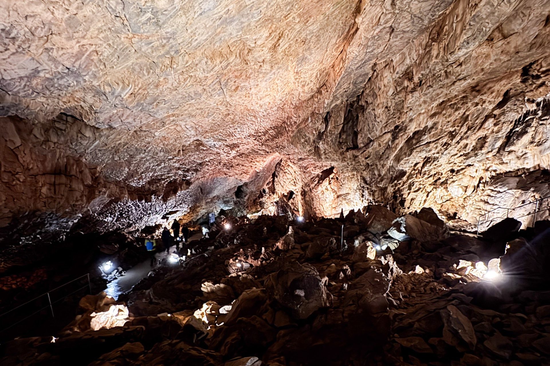 23HMS-E51-Hike in Moravský kras-3-web