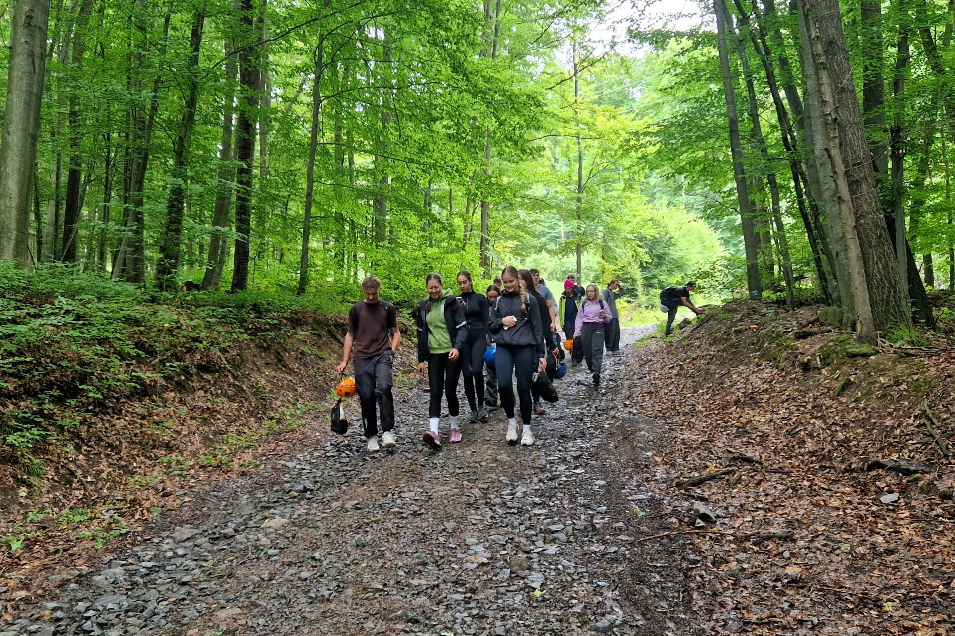 23HSM-E72-HikeinZvolenskakotlina-03