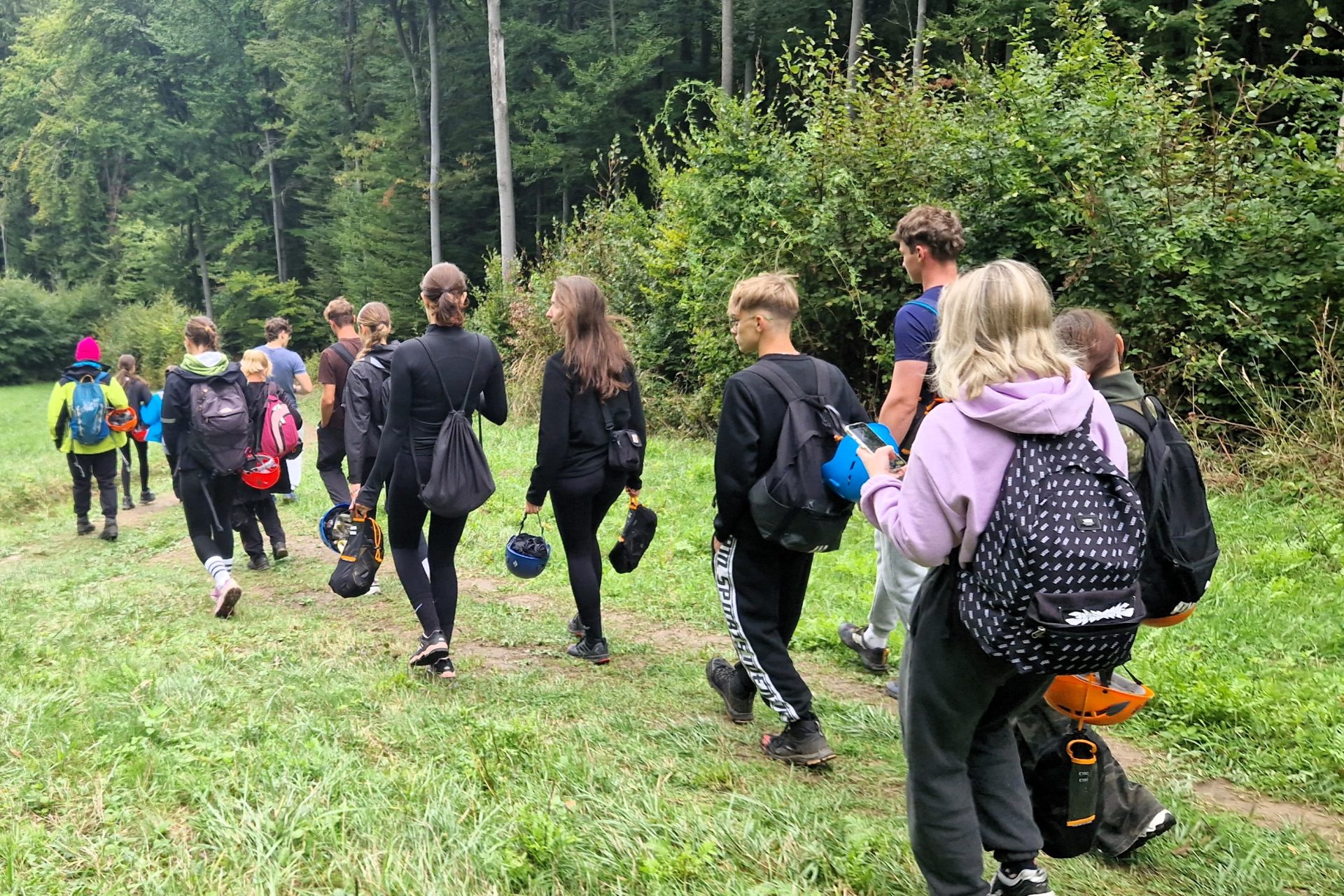 23HSM-E72-HikeinZvolenskakotlina-09