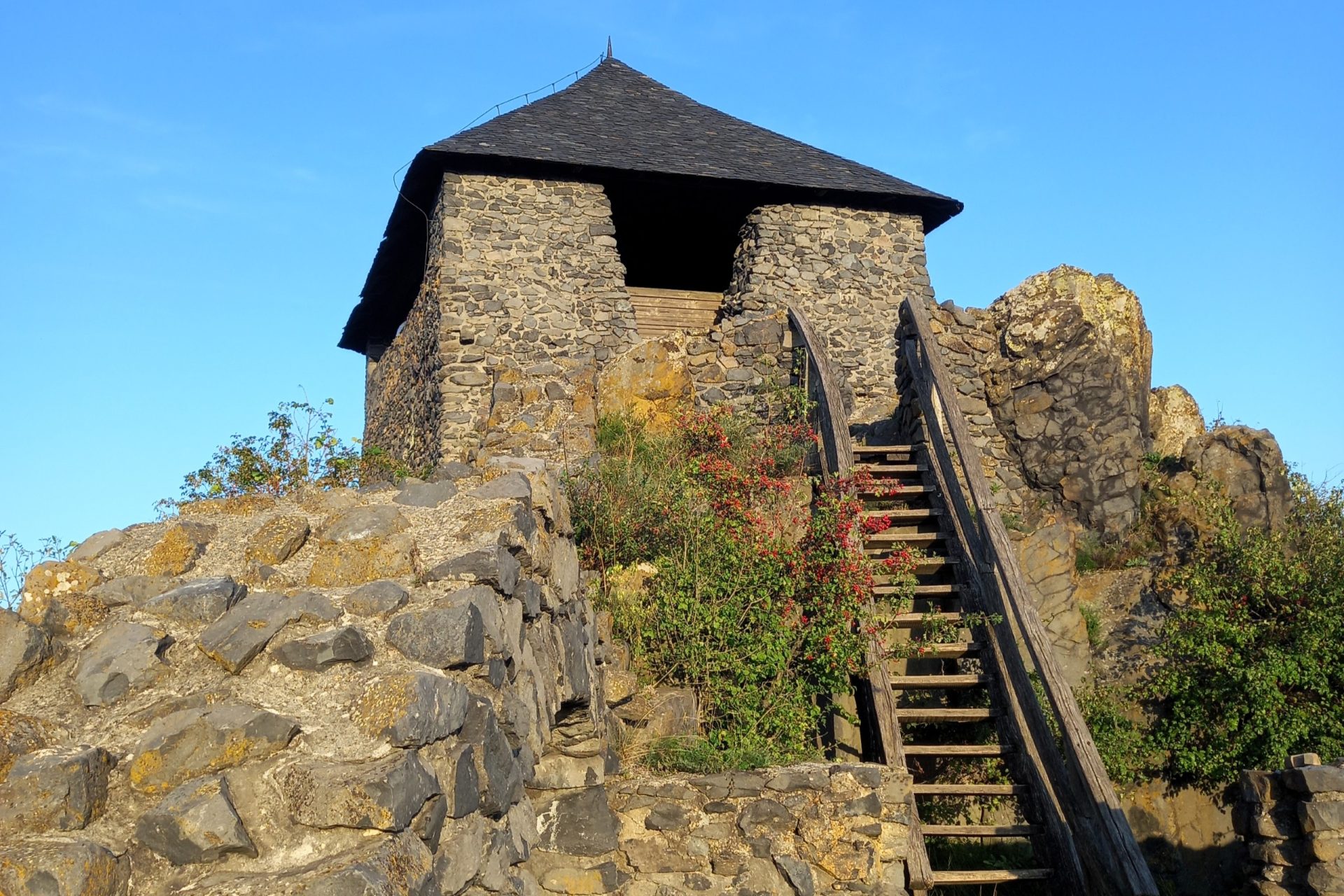 23HSM-E73-HikeinCerovavrchovina-10-web