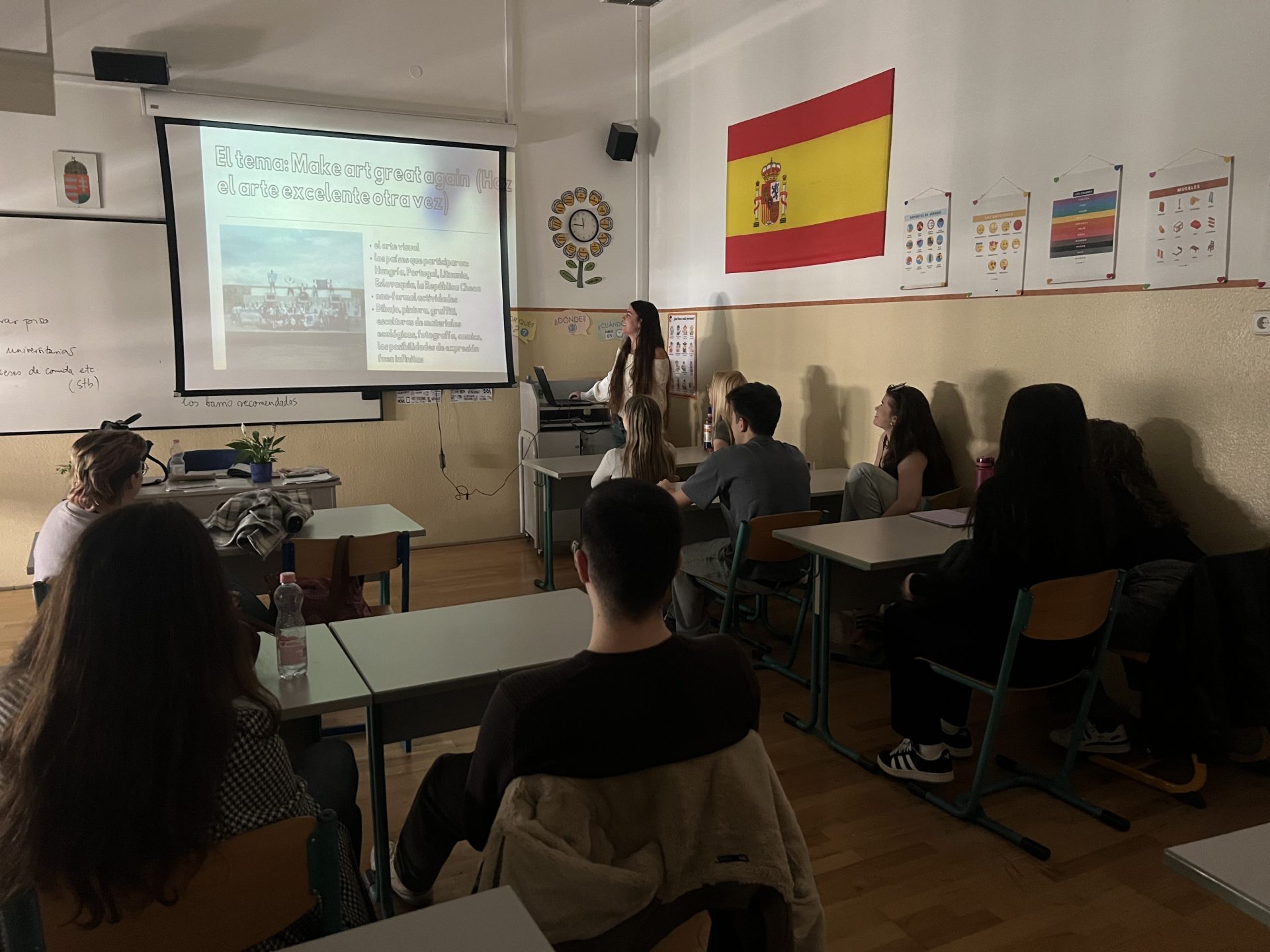 24PT-A1-MAGA-HU-JanosXantusBilingualHighSchool-1