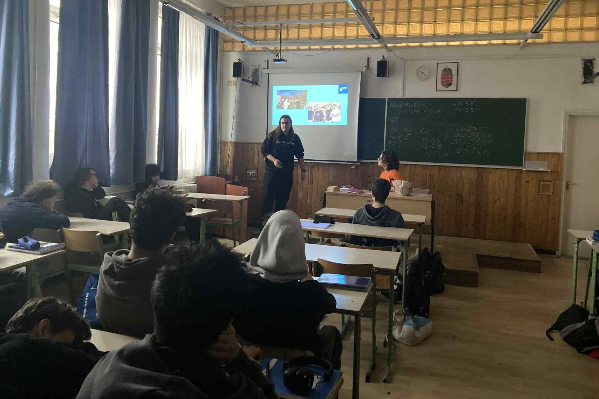 25CZ-A2-HU-BMSZCTrefortAgostonKetTanitasiNyelvuTechnikum-RolandSztancsik-2