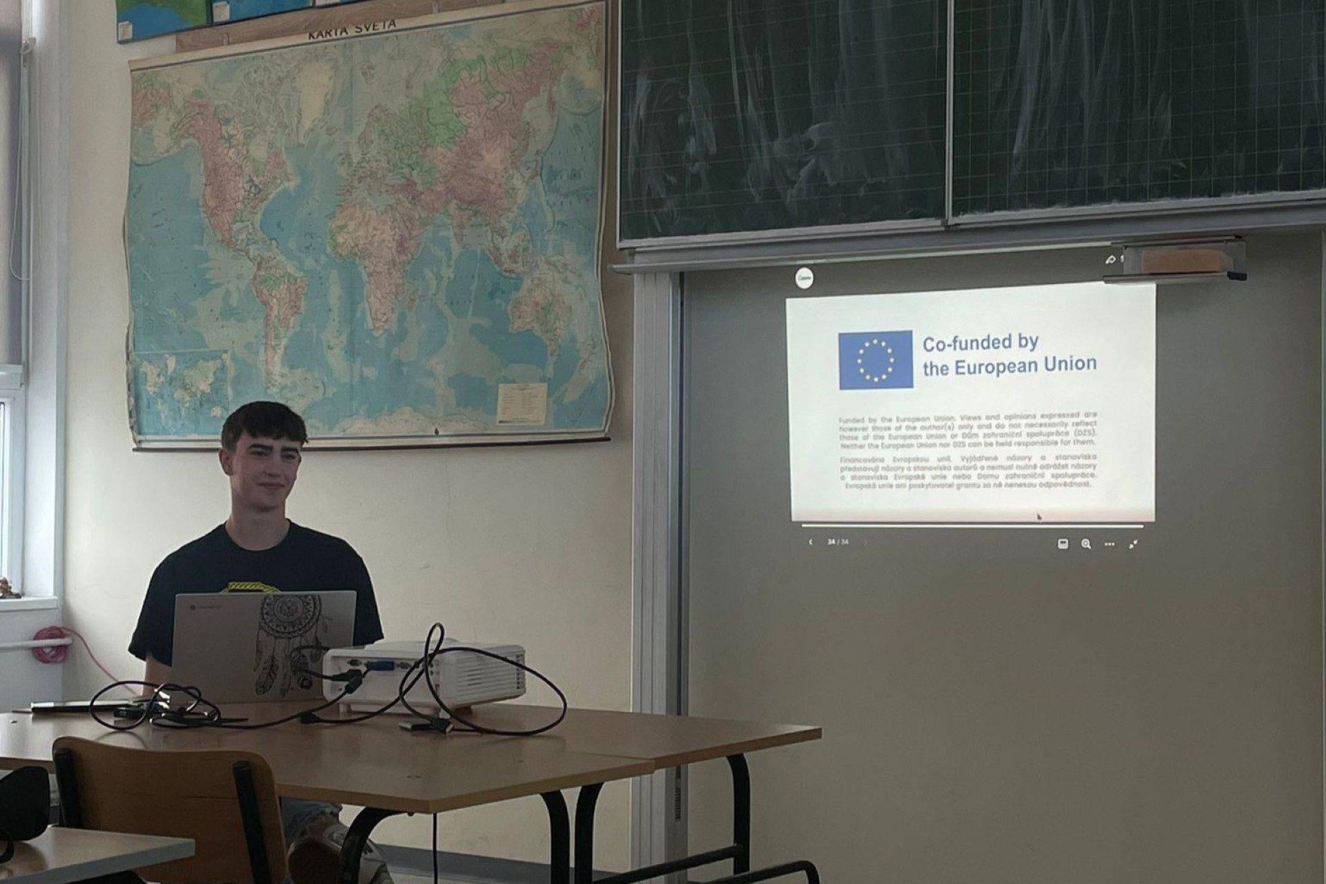 25CZ-A2-RS-GimnazijaJezdimirLovic-AndrejTandir-1