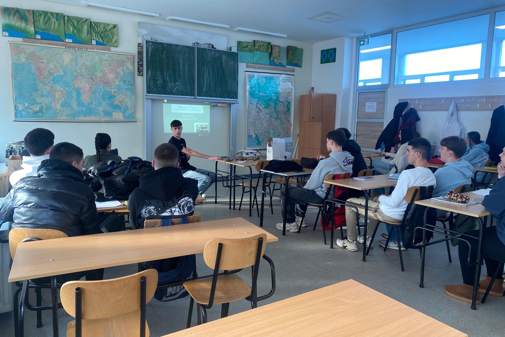 25CZ-A2-RS-GimnazijaJezdimirLovic-AndrejTandir-3