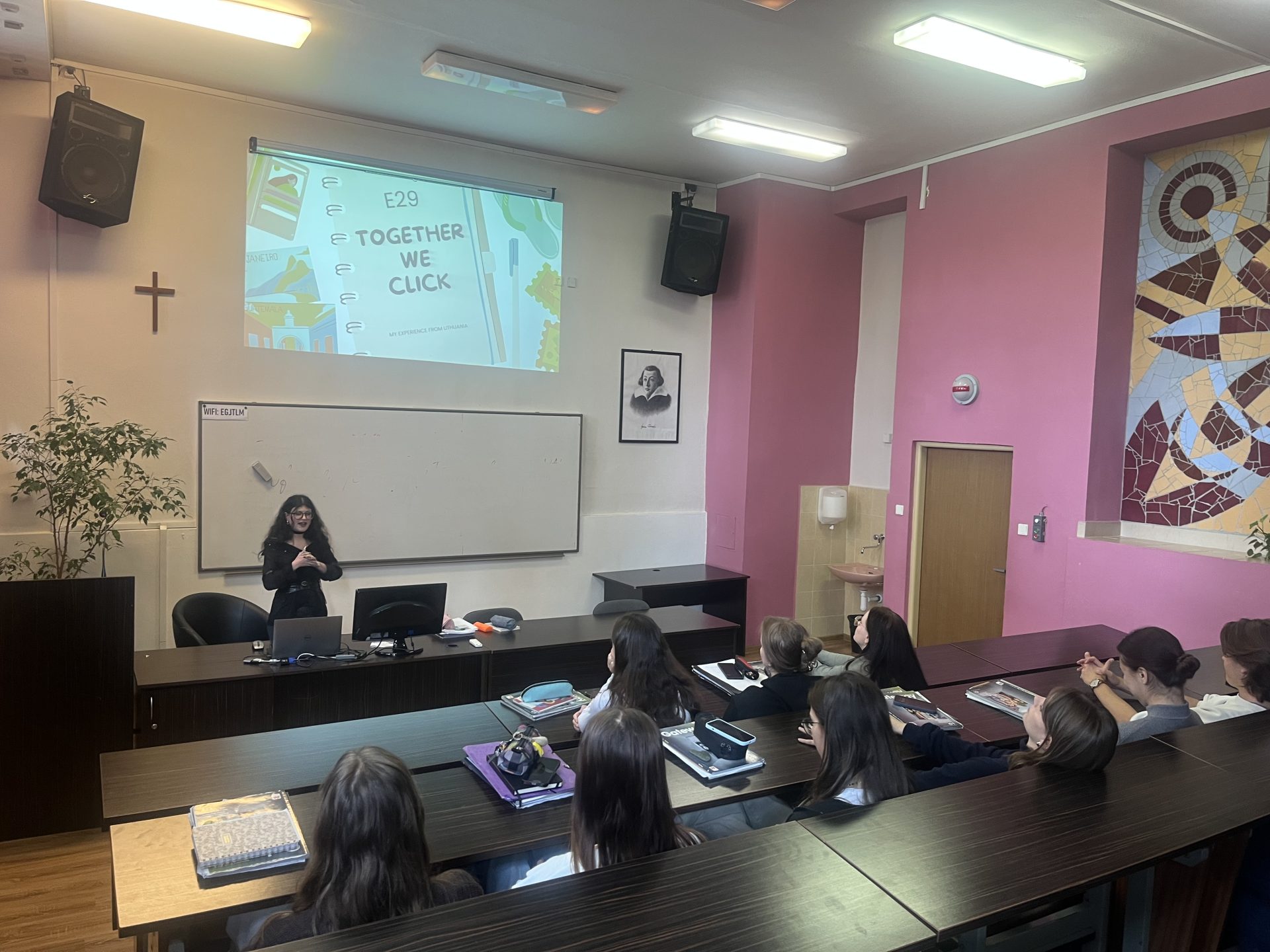 SK-EvanjelickeGymnasiumJurajaTranovskeho-MaximaSimekova