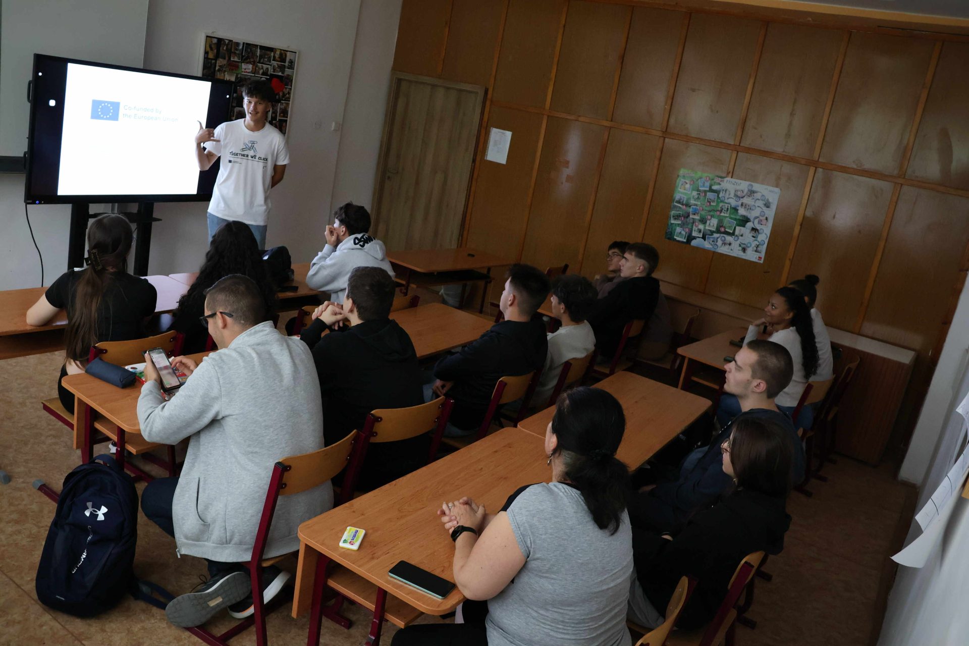 SK-GymnaziumGimnaziumKralovskyChlmec-LeoNathanaelSalamon2